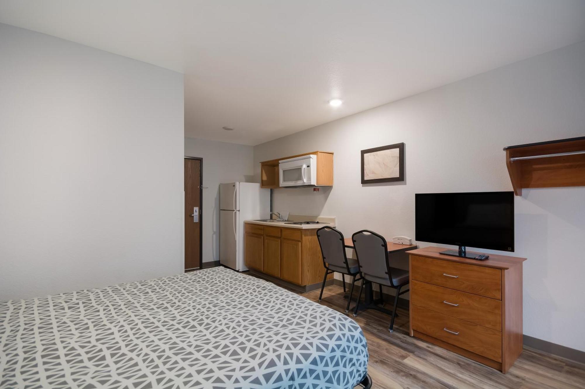 Woodspring Suites Lexington Southeast Екстер'єр фото
