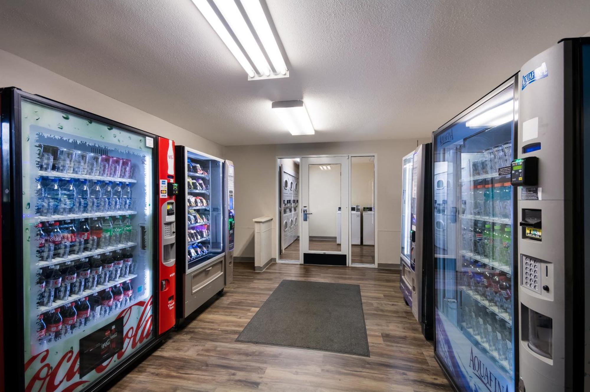 Woodspring Suites Lexington Southeast Екстер'єр фото