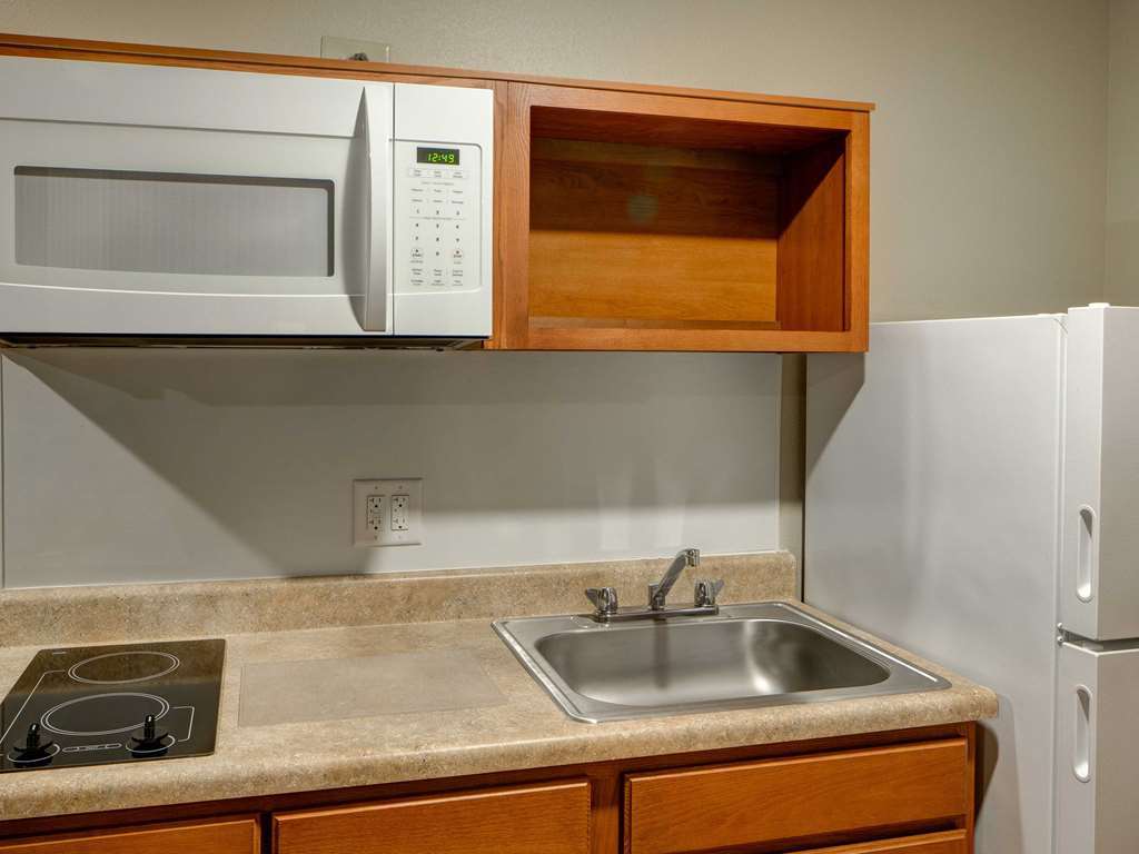 Woodspring Suites Lexington Southeast Номер фото