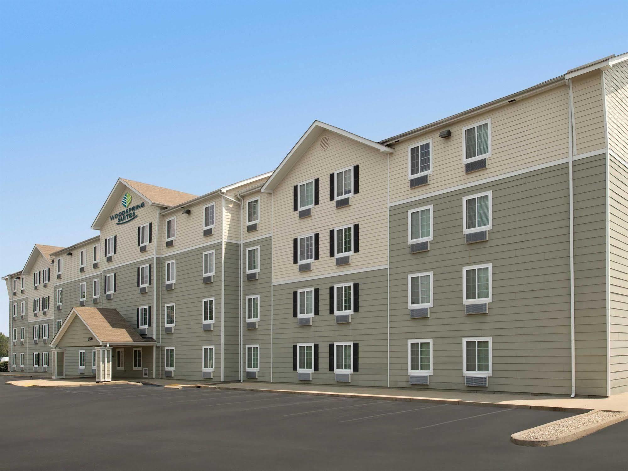 Woodspring Suites Lexington Southeast Екстер'єр фото