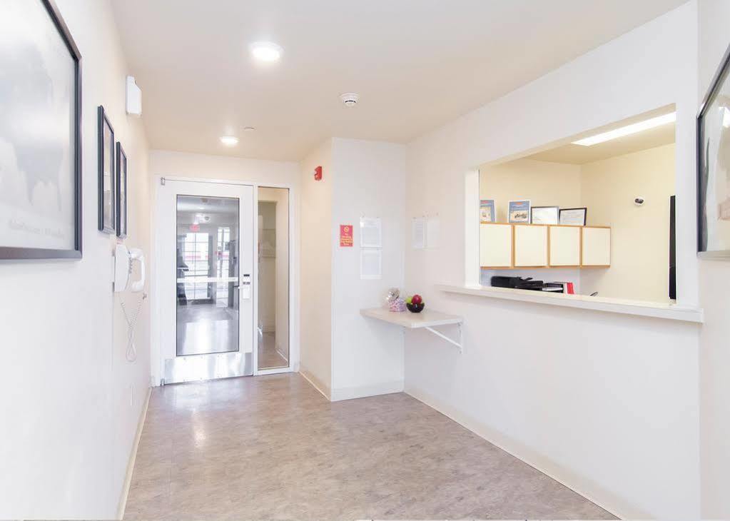 Woodspring Suites Lexington Southeast Екстер'єр фото